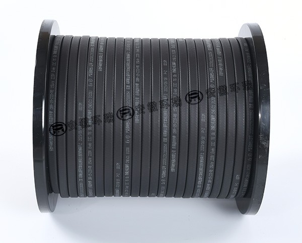 Introdução à seleção de cabos de aquecimento elétrico para isolamento de tubulações complexas